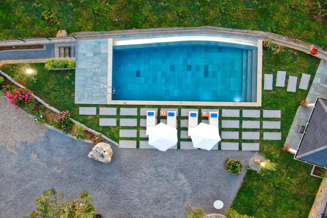 Caesar Villa